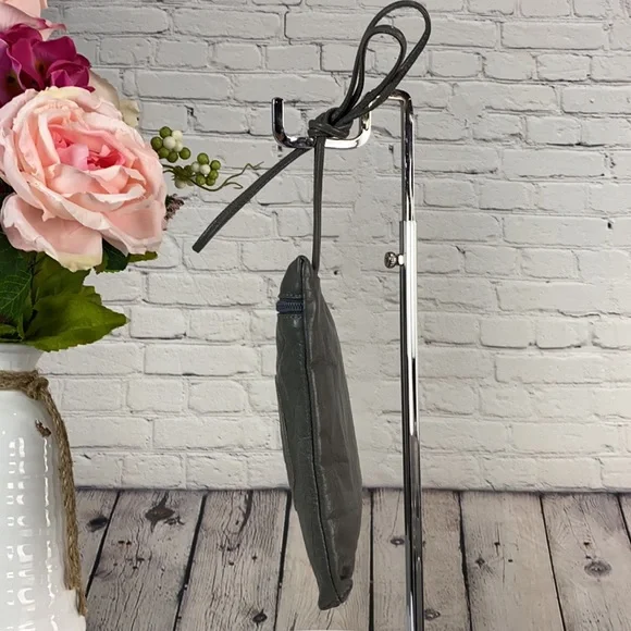 VINTAGE 70’s CARLOS FALCHI Gray Leather Crossbody Bag - Picture 3 of 17